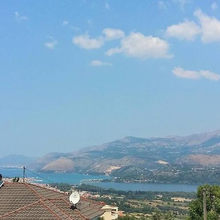 Sea And Mountains View Apartment Аргостолион Экстерьер фото